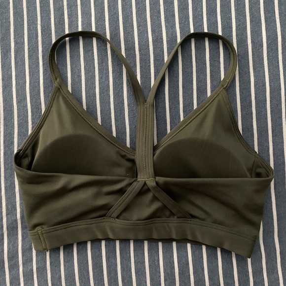 Gymshark V Neck Sports Bra. Size XS - Picture 2 of 3